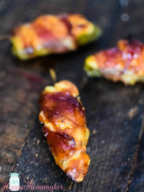Bacon Wrapped Jalapeno Poppers - only 5 ingredients and they're so delicious! | MrsHappyHomemaker.com