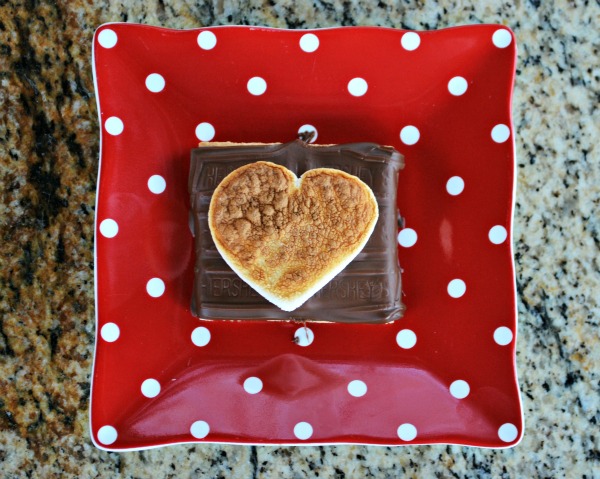 Valentines S'mores - just 3 Ingredients! How cute is this?