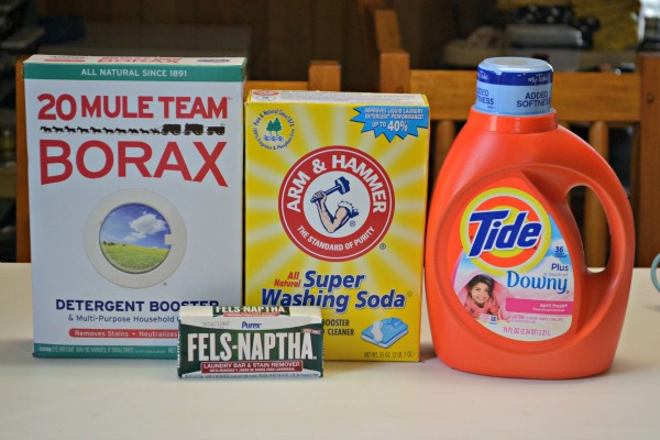 Homemade Liquid Laundry Detergent with the Power of Tide! 