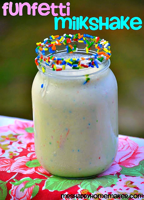 Easy Funfetti Milkshake in a mason jar | MrsHappyHomemaker.com @MrsHappyHomemaker