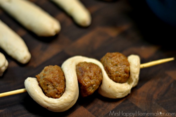 Easy Meatball Sub Kabobs - breadsticks and meatballs skewered together to form a kabob 