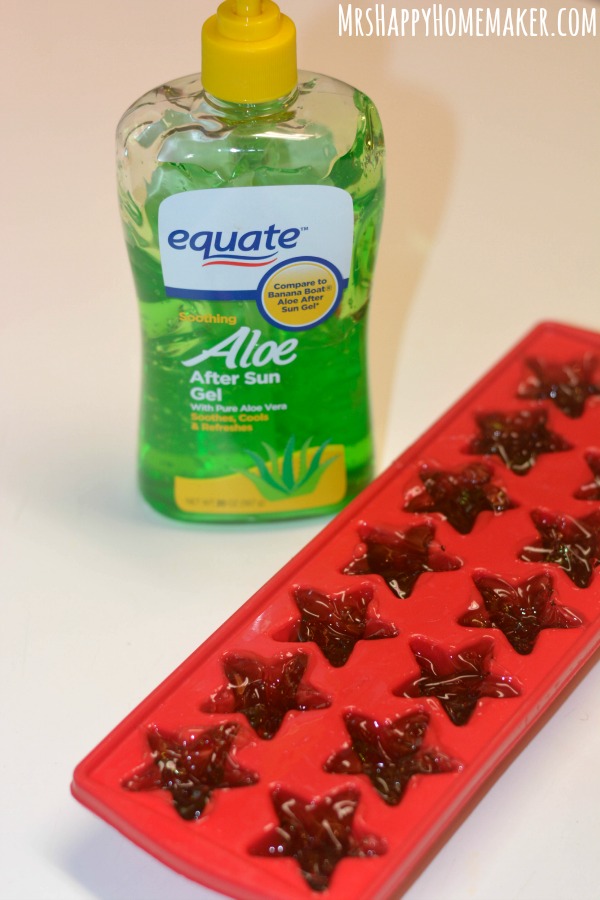 Got sunburn? Want relief? Don’t look any further than these super easy frozen Aloe Vera Sunburn Soothers. They’re instant relief!  | MrsHappyHomemaker.com