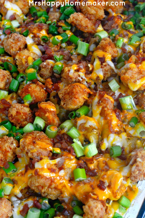 My Buffalo Ranch Boneless Wing & Potato Casserole is so delicious that it's beyond words. My family gobbles this easy dish up & raves every step of the way. | MrsHappyHomemaker.com @thathousewife