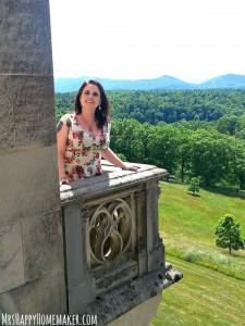 Asheville North Carolina is such a perfect place to plan a trip to! Here's part 1 of my recap from a recent girls' weekend in Asheville. We had so much fun! | MrsHappyHomemaker.com