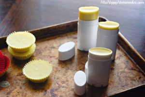 Make your own lotion bars in just 3 ingredients! I love these so much - especially on damp skin after a shower. Amazing! | MrsHappyHomemaker.com @mrshappyhomemaker