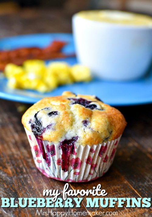 My Favorite blueberry muffins | MrsHappyHomemaker.com