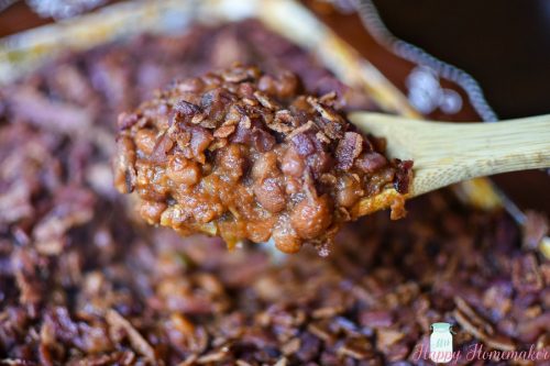 These Country Style Baked Beans have a mix of different beans & are the perfect blend of sweet, savory, & salty. This is my FAVORITE recipe for baked beans! | MrsHappyHomemaker.com @mrshappyhomemaker