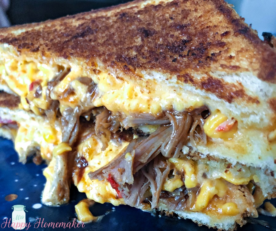 BBQ Pimento Cheese Grilled Cheese Sandwich | MrsHappyHomemaker.com