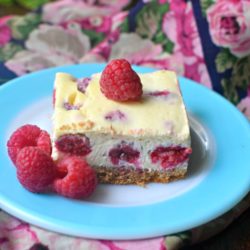 Lemon Raspberry Cheesecake Bars | MrsHappyHomemaker.com