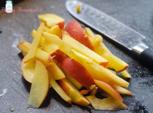 thinly sliced peaches
