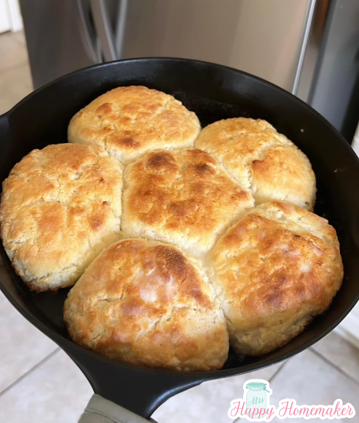 6 biscuits in a 7 inch cast iron skillet