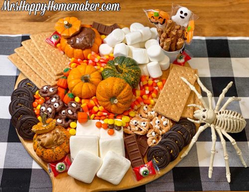 Halloween s’mores charcuterie board