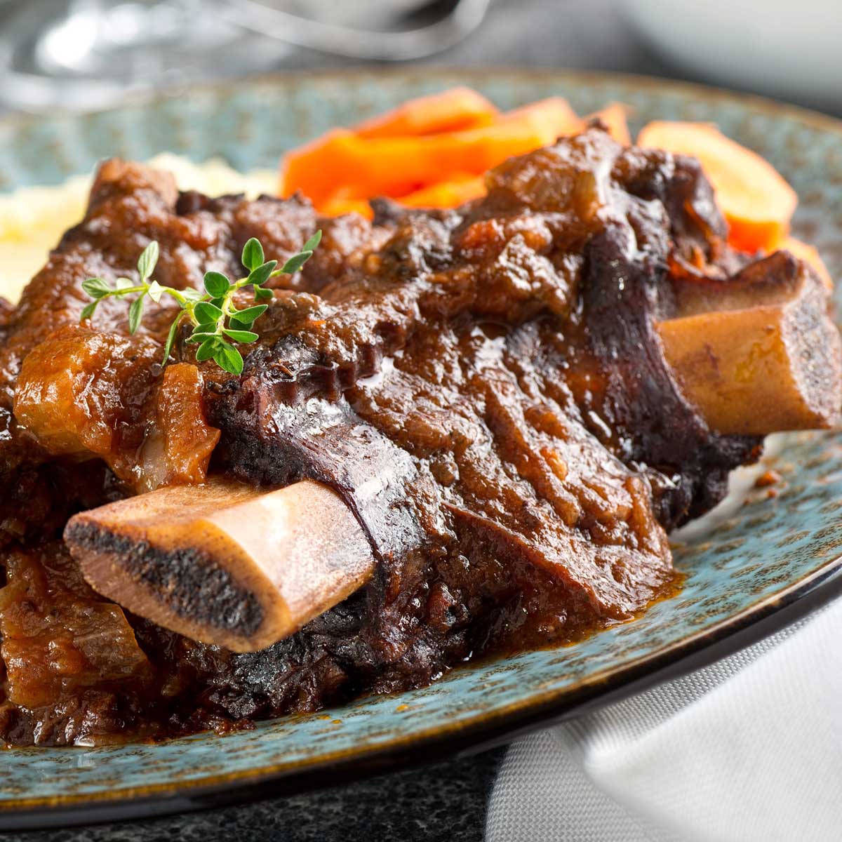 Perfectly Braised Short Ribs: Easy Foolproof Recipe
