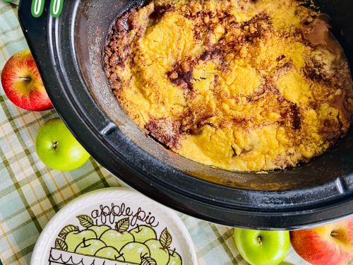 Crockpot Apple Cobbler