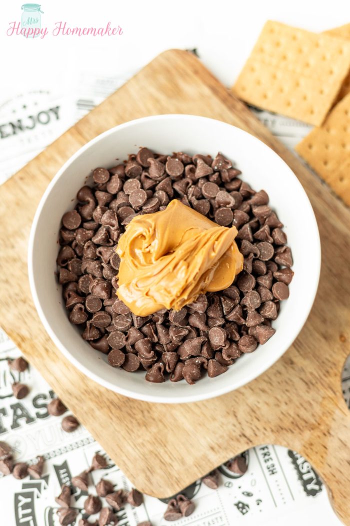 No Bake Lunch Lady peanut butter bars