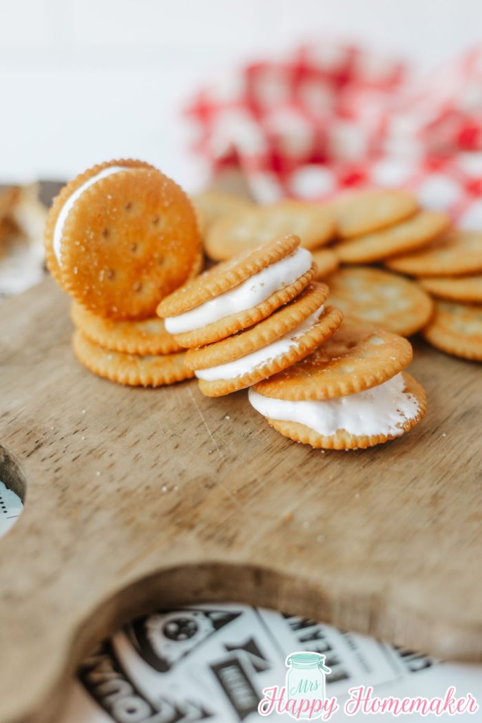 ritz crackers with marshmallow cream in the middle
